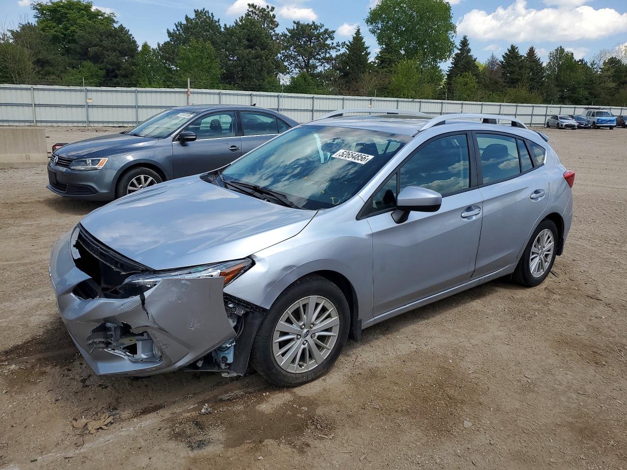 2018 SUBARU Impreza VIN 4S3GTAD67J3723967 photo 1