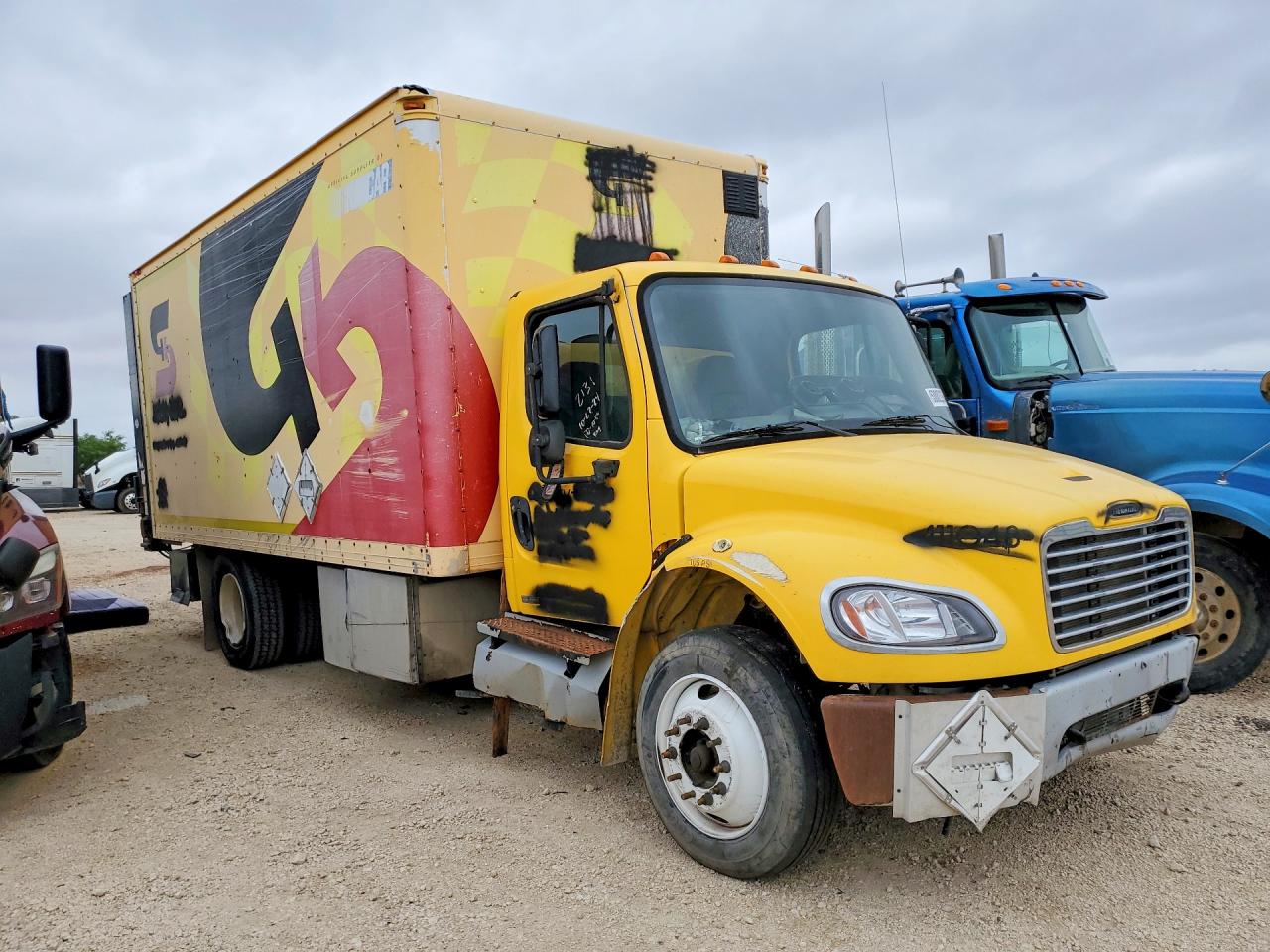2012 FREIGHTLINER All models VIN 1FVACWDTXCDBK2131 photo 4