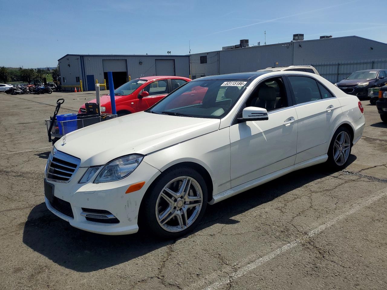2013 MERCEDES-BENZ E-class VIN WDDHF9BBXDA728676 photo 1