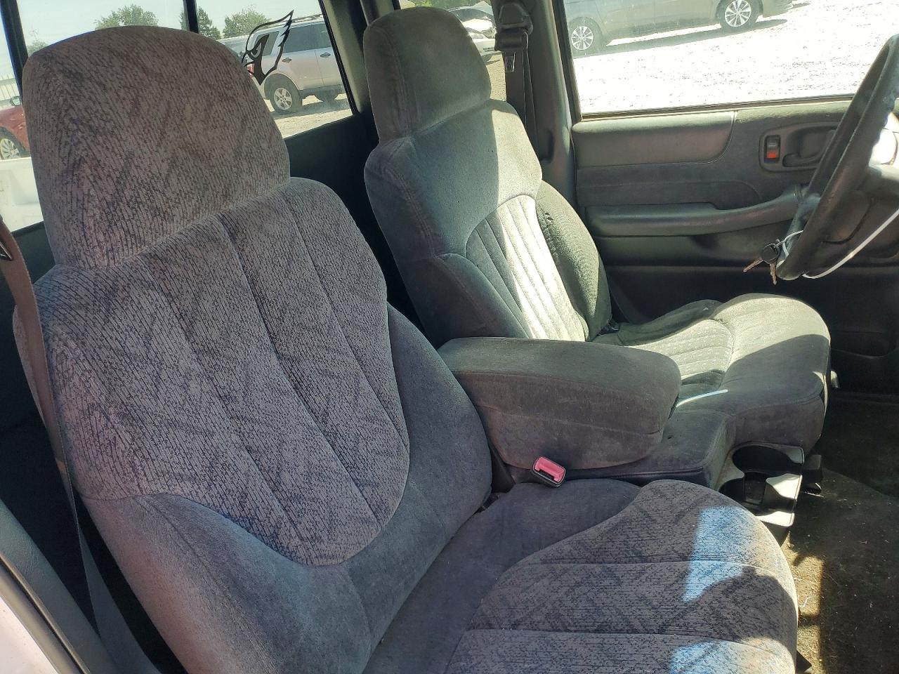 1999 GMC Sonoma VIN 1GTCS19XXX8500479 photo 10