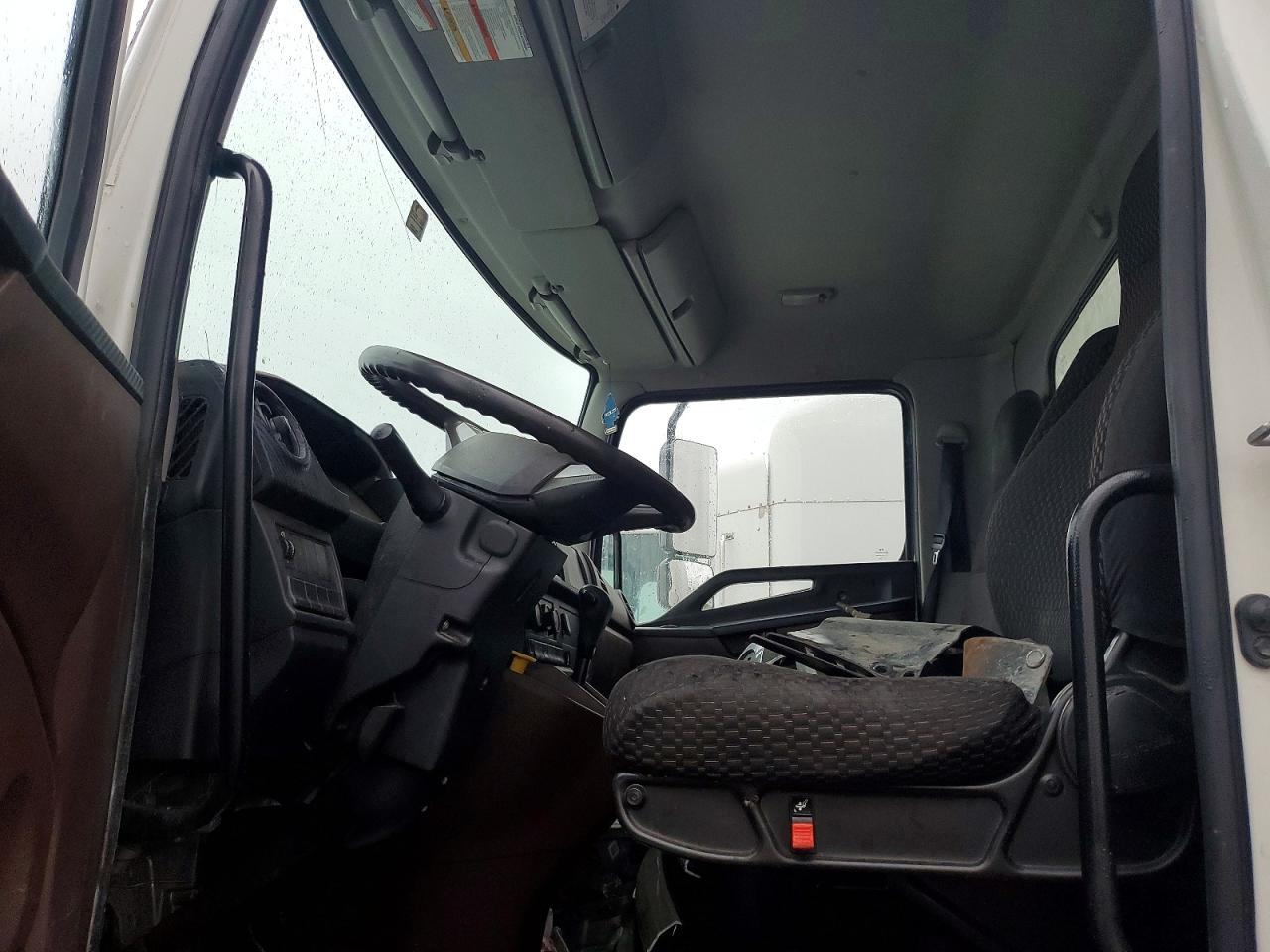2021 HINO All other VIN 5PVNJ8AV4M5T50817 photo 7