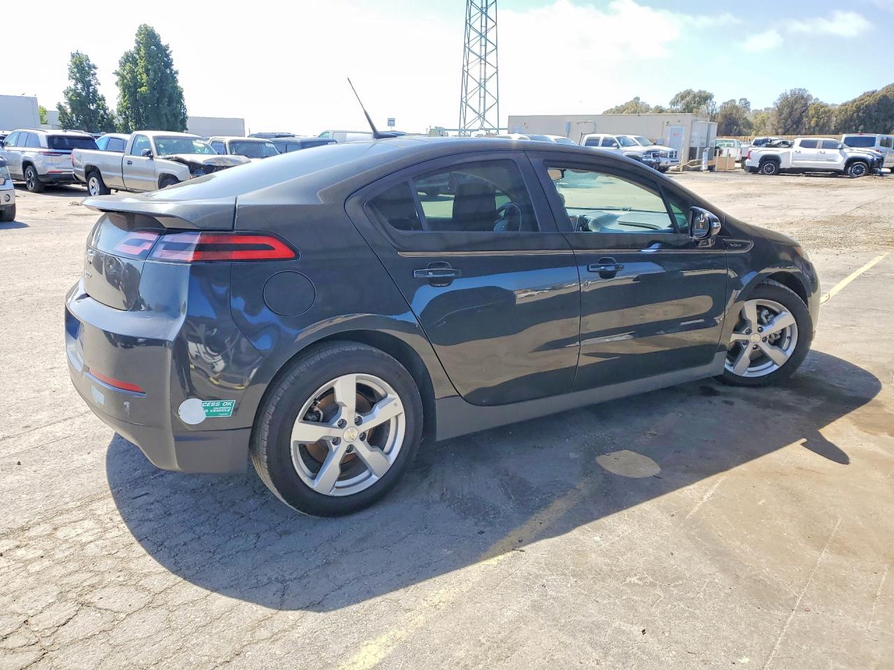 2014 CHEV Volt VIN 1G1RG6E41EU145767 photo 3