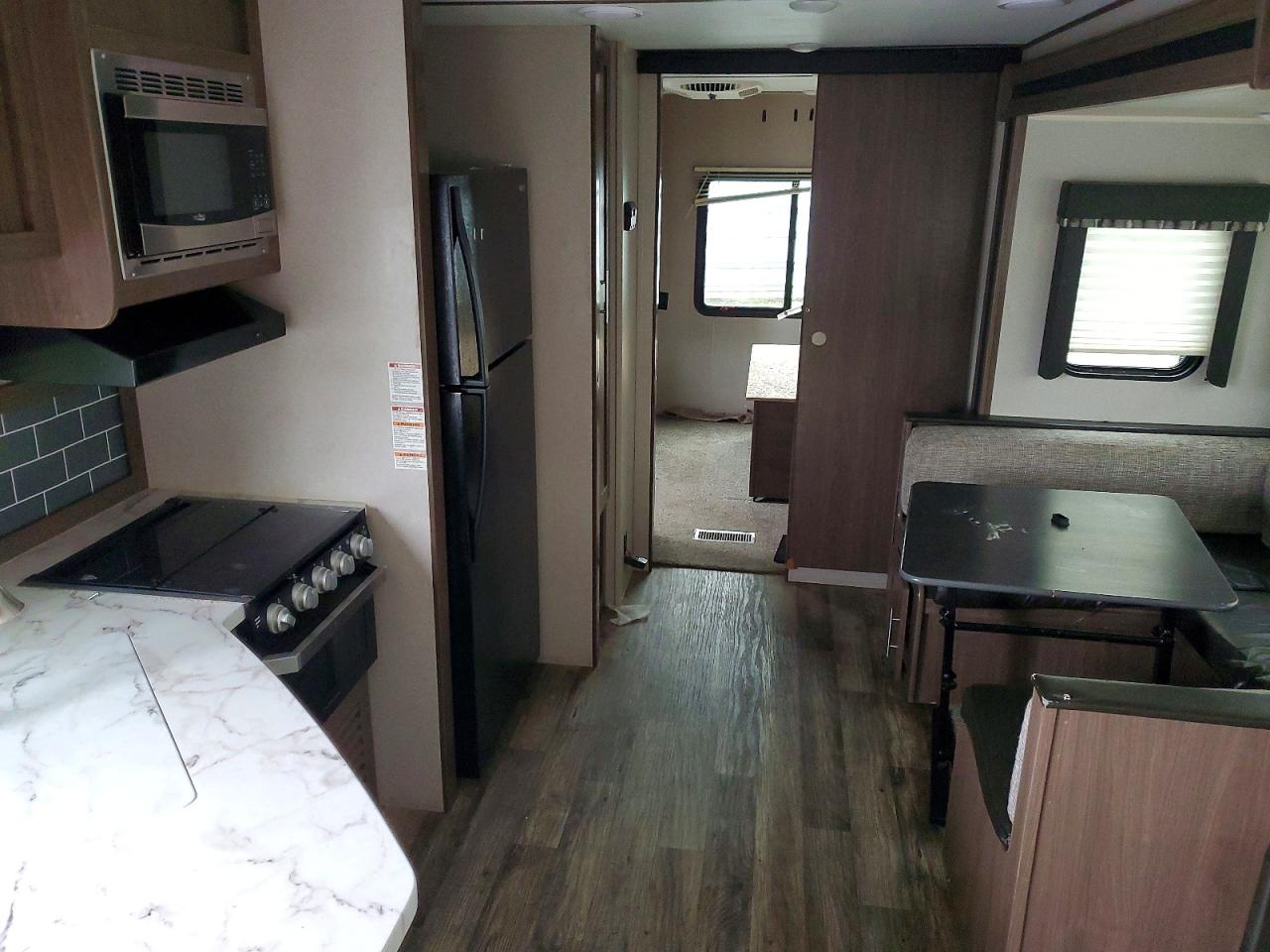 2019 KEYSTONE Hideout se VIN 4YDT38F20K7248428 photo 6