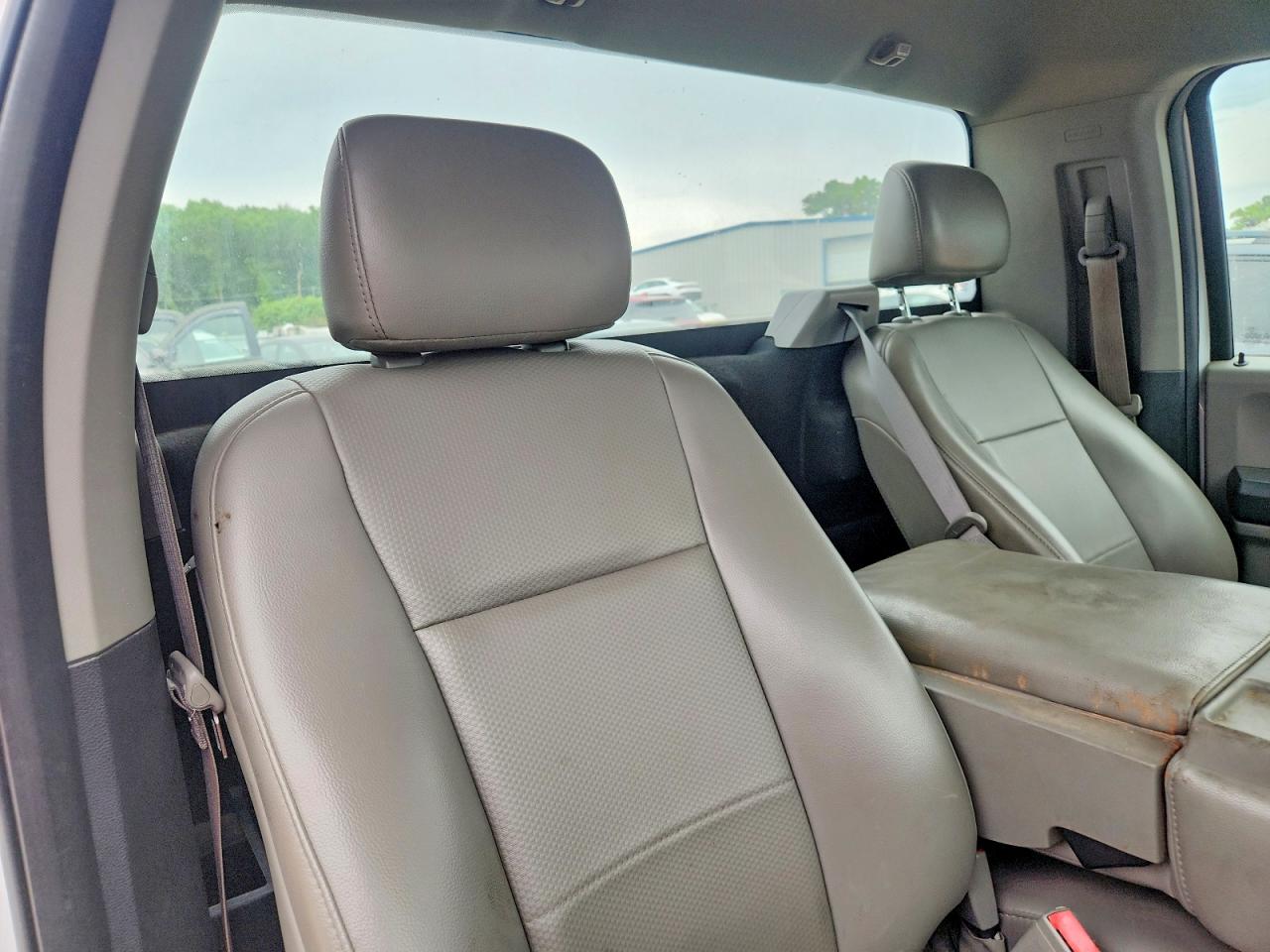 2018 Ford F150 VIN 1FTMF1CB5JKC60872 photo 10