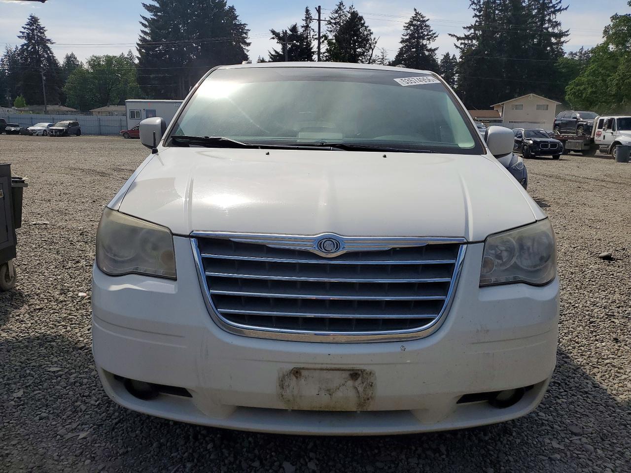 2010 Chrysler Minivan VIN 2A4RR5D1XAR346247 photo 5