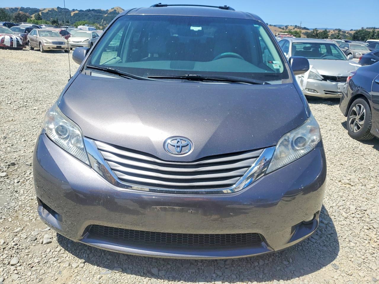 2012 Toyota Sienna VIN 5TDDK3DC8CS031256 photo 5