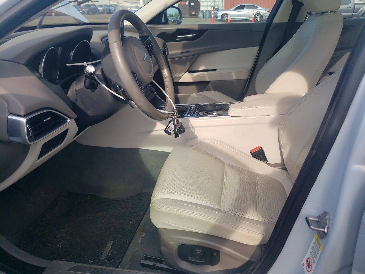 2017 Jaguar Xe VIN SAJAK4BN9HA971696 photo 7