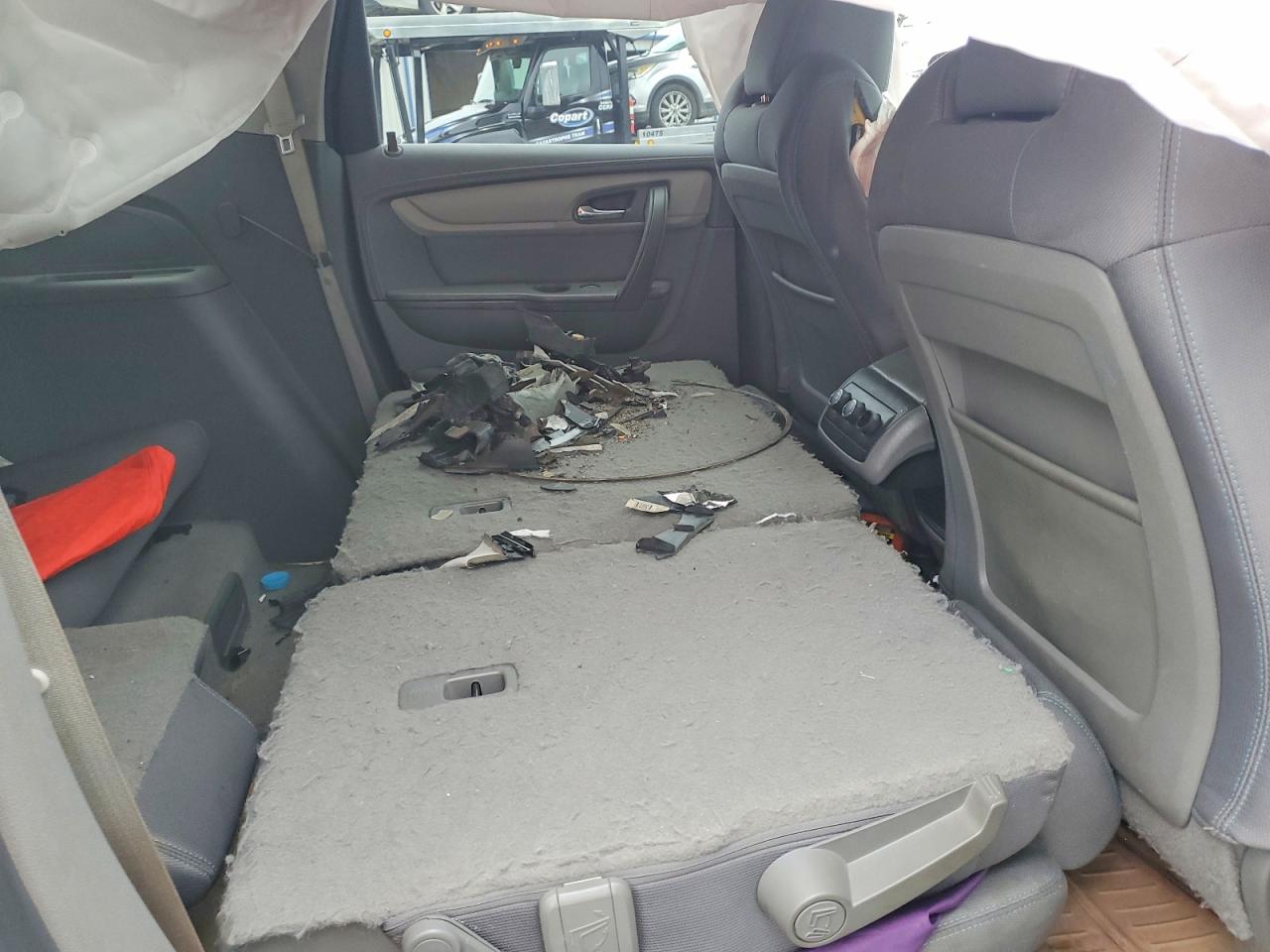 2015 Chevrolet Traverse VIN 1GNKRFKDXFJ315836 photo 11