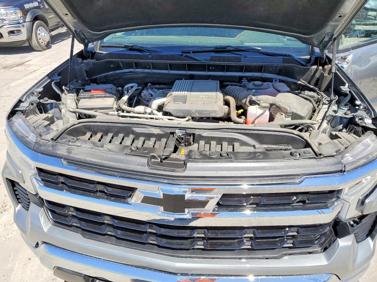 2026 Chevrolet Silverado VIN 1GCUKDE81TZ159658 photo 11