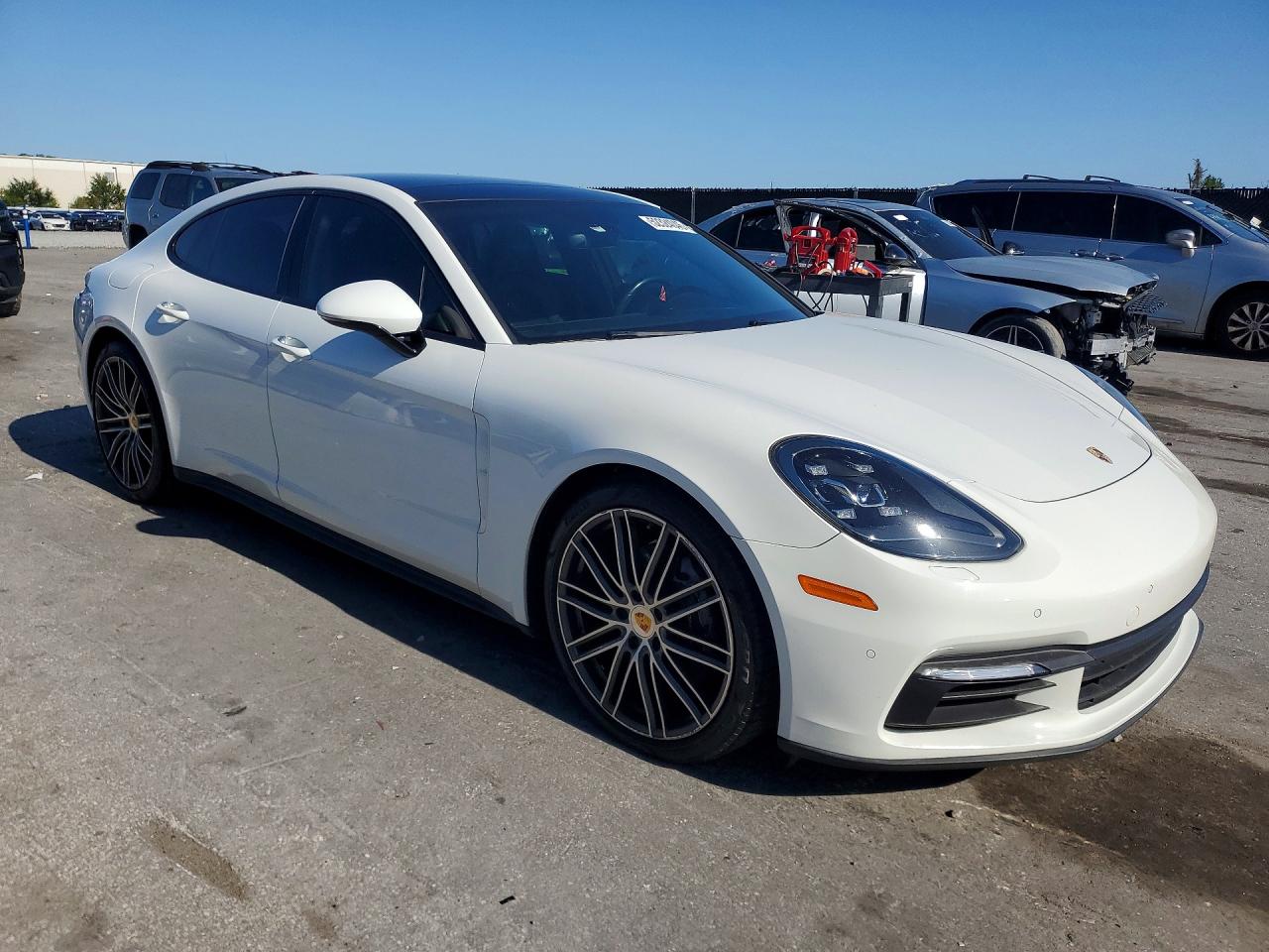 2017 Porsche Panamera VIN WP0AA2A73HL101603 photo 4