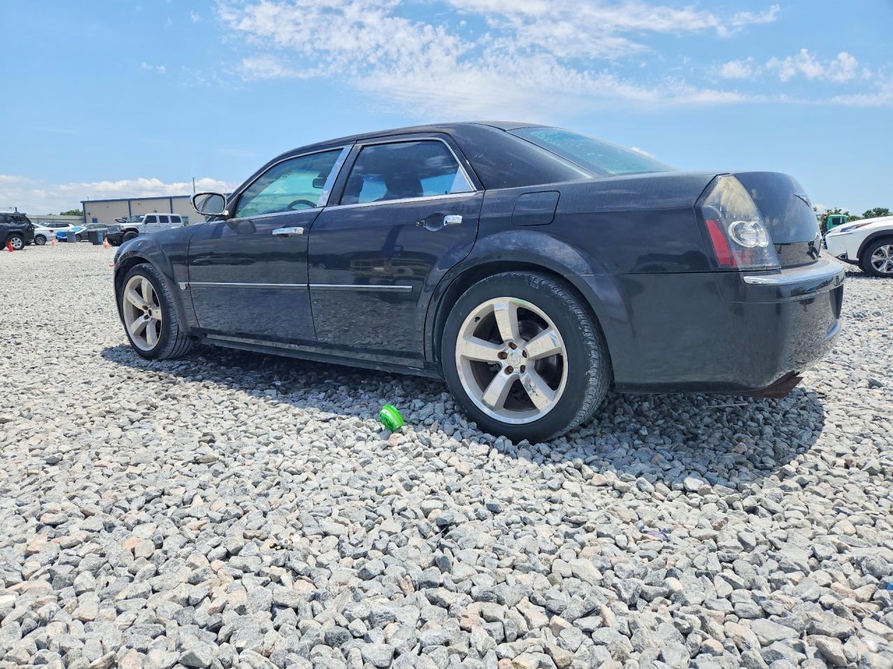 2006 Chrysler 300 VIN 2C3KA63H56H377975 photo 2
