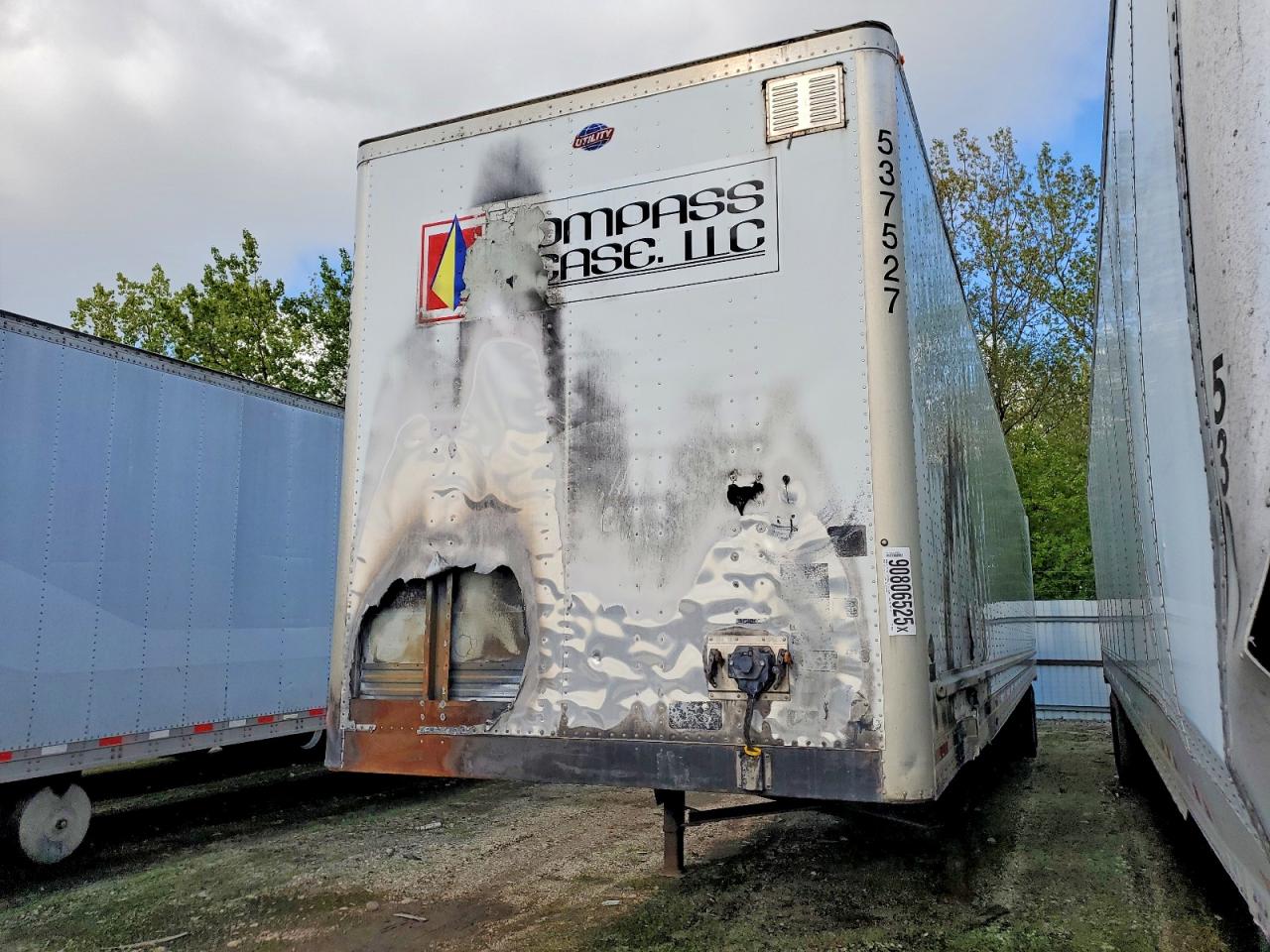 2022 UTILITY Dry freigh VIN 1UYVS2536N3580702 photo 2