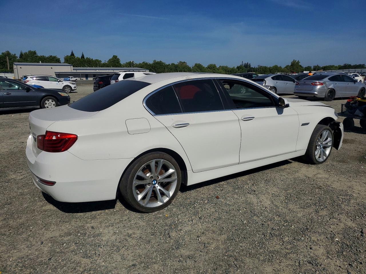 2015 BMW 5 series VIN WBA5B1C56FD922395 photo 3