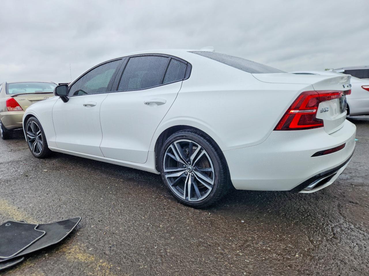 2019 Volvo S60 VIN 7JRA22TM6KG014005 photo 2