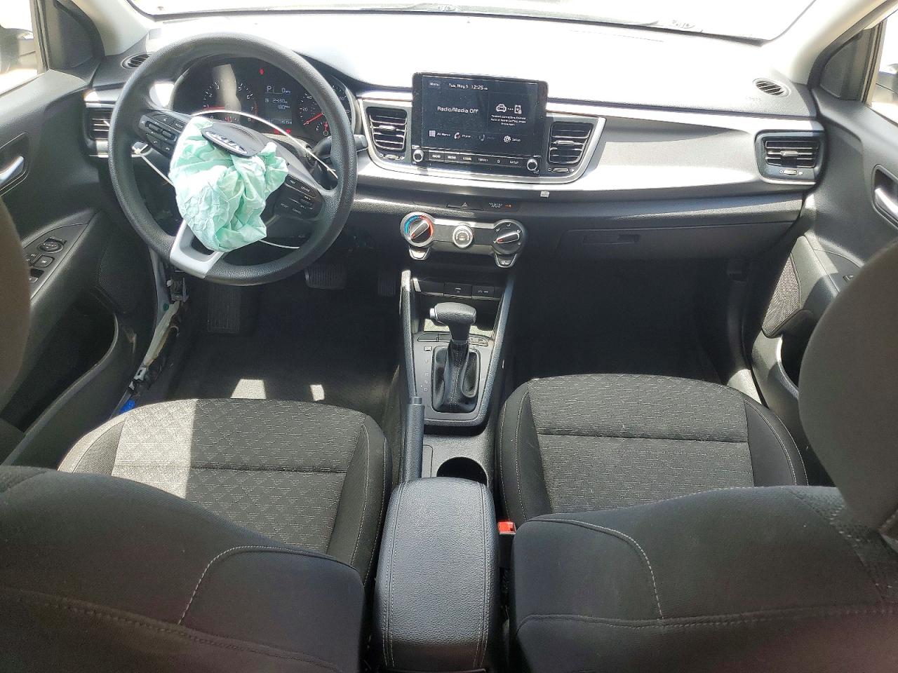 2021 Kia Rio VIN 3KPA24AD6ME422262 photo 8