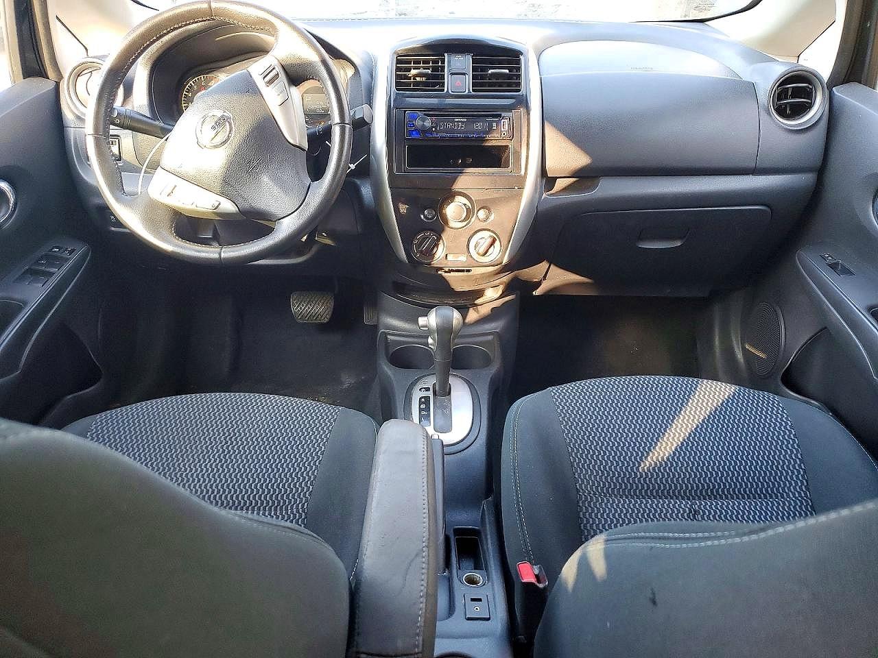 2015 Nissan Versa VIN 3N1CE2CP4FL362981 photo 8