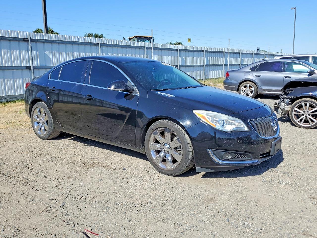 2015 Buick Regal VIN 2G4GK5EX4F9263355 photo 4