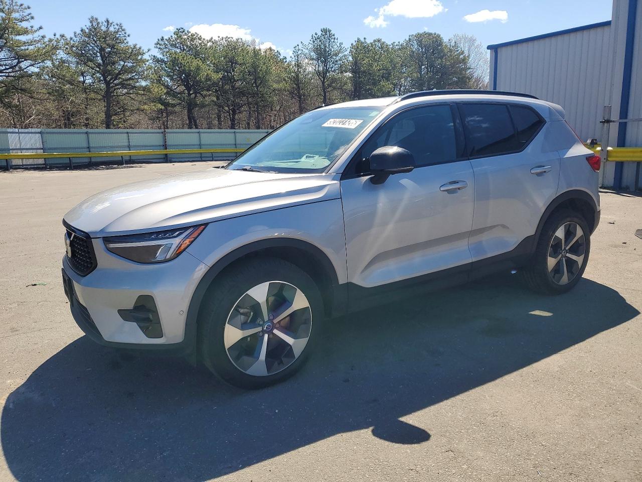2023 Volvo Xc40 VIN YV4K92HM5P2054262 photo 1