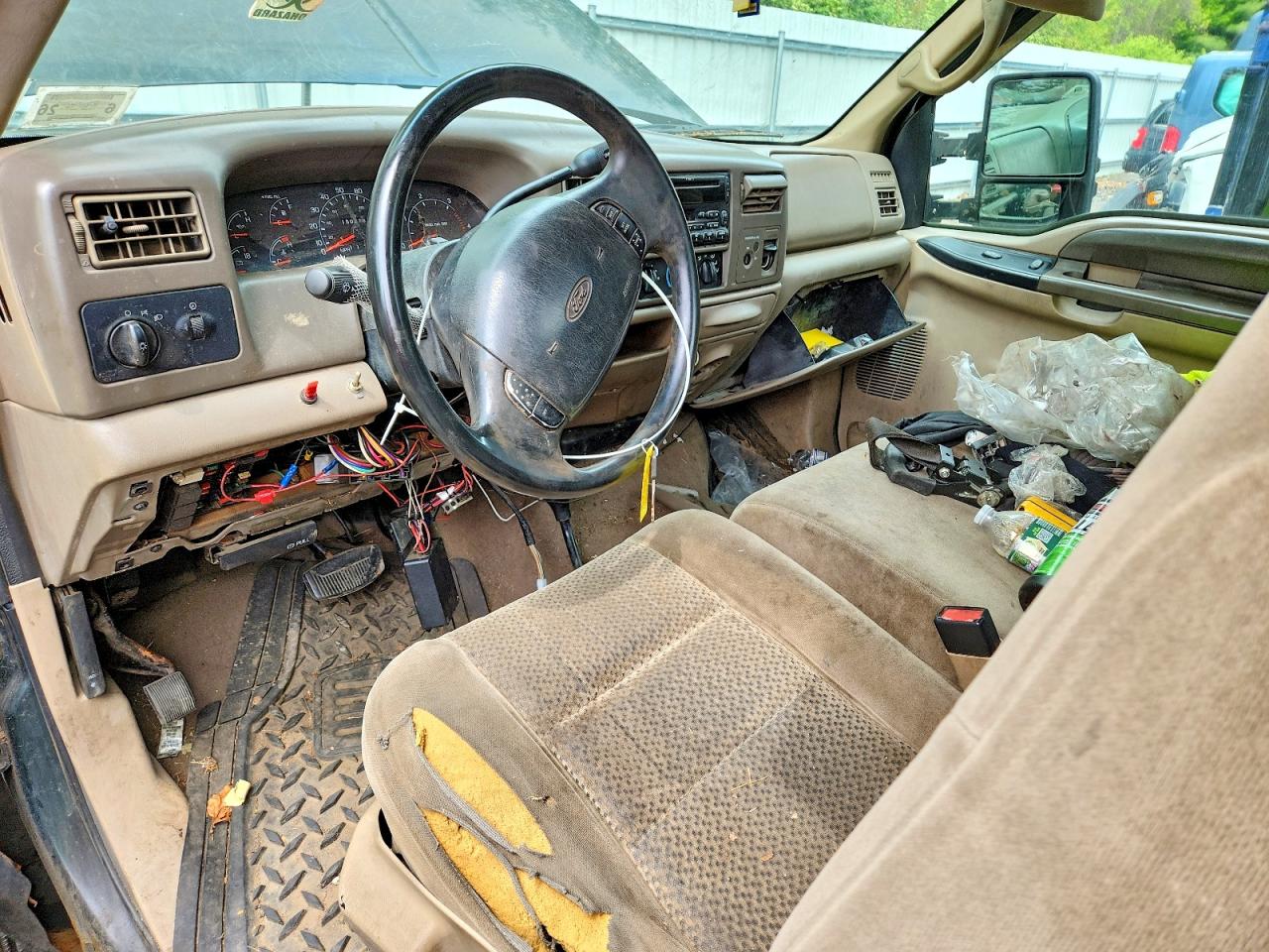 2001 Ford F550 VIN 1FDAF57F81EB84792 photo 8