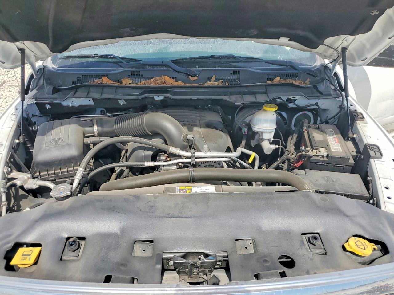 2019 Ram 1500 VIN 3C6JR6DT7KG674556 photo 11