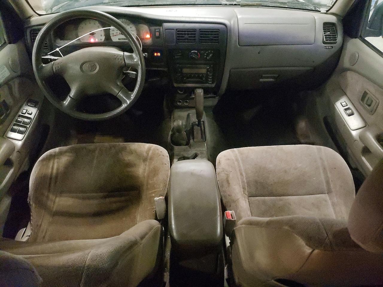 2002 Toyota Tacoma VIN 5TEHN72N72Z055649 photo 8