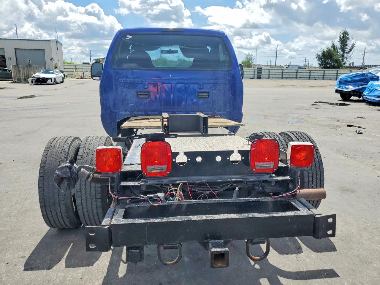 2004 Ford F350 VIN 1FDWF36S64EB54414 photo 6