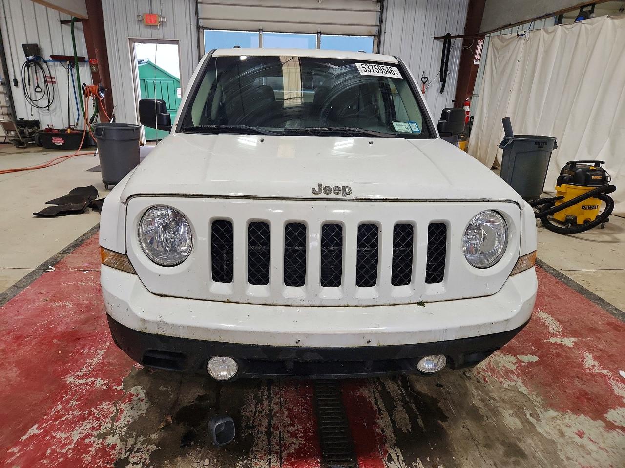 2016 JEEP Patriot VIN 1C4NJRBB2GD668925 photo 5
