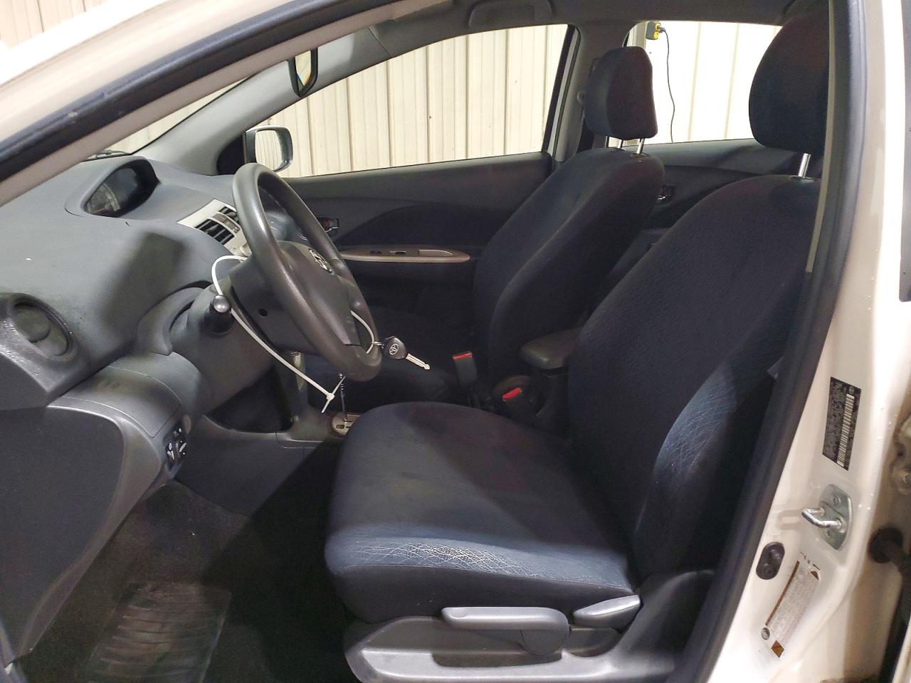 2007 TOYOTA Yaris VIN JTDBT903171114284 photo 7
