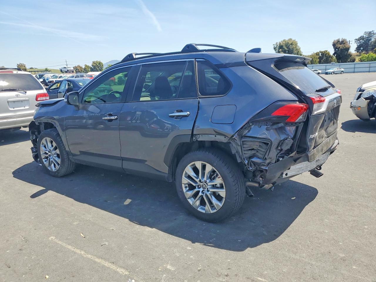 2019 Toyota Rav4 VIN JTMN1RFV6KD022509 photo 2