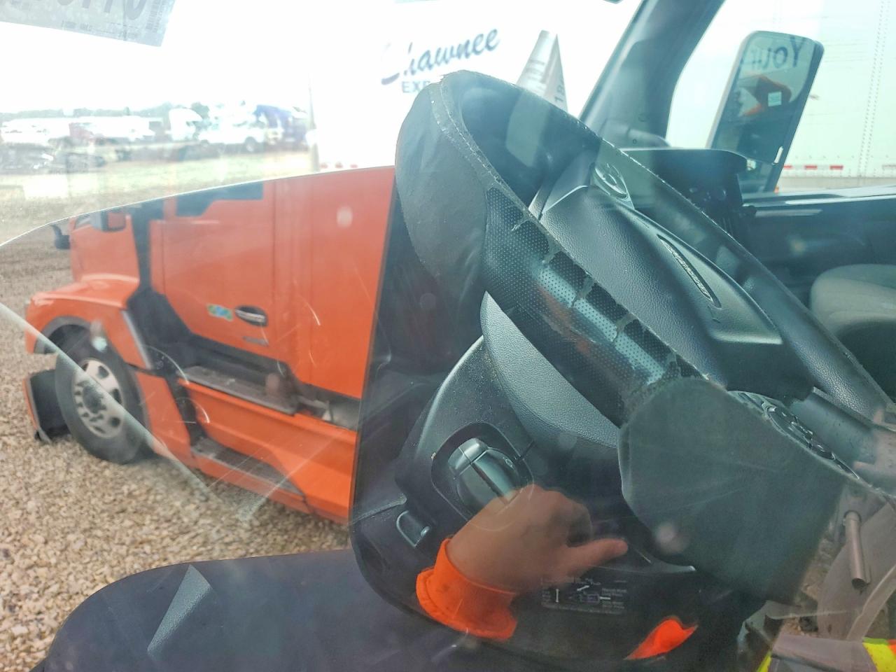 2023 FREIGHTLINER All other VIN 3AKJHHDR0PSUA4647 photo 8