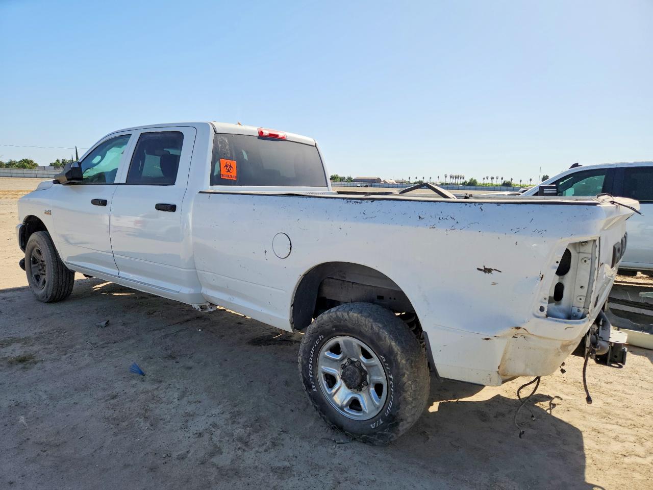 2014 Ram All models VIN 3C6UR5HJ1EG219271 photo 2