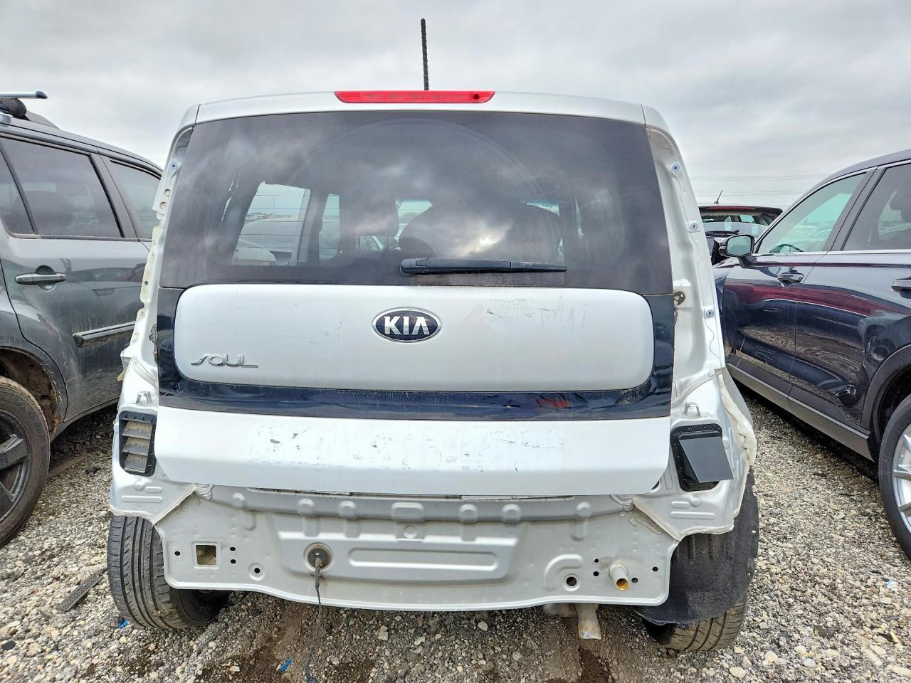 2017 Kia Soul base VIN KNDJN2A2XH7423091 photo 6