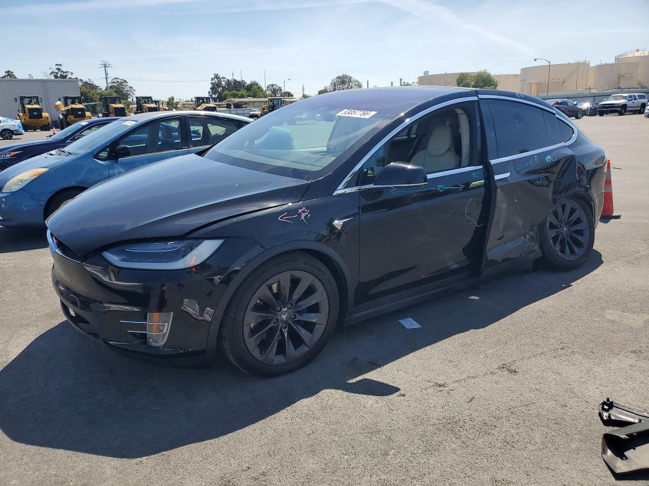 2019 Tesla Model x VIN 5YJXCBE23KF160549 photo 1