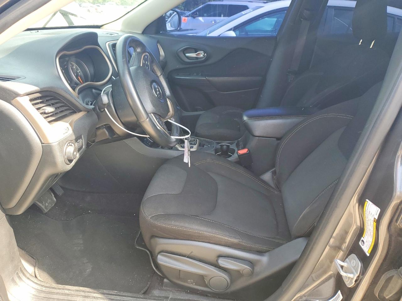 2016 Jeep Grand cher VIN 1C4PJLCS0GW222541 photo 7