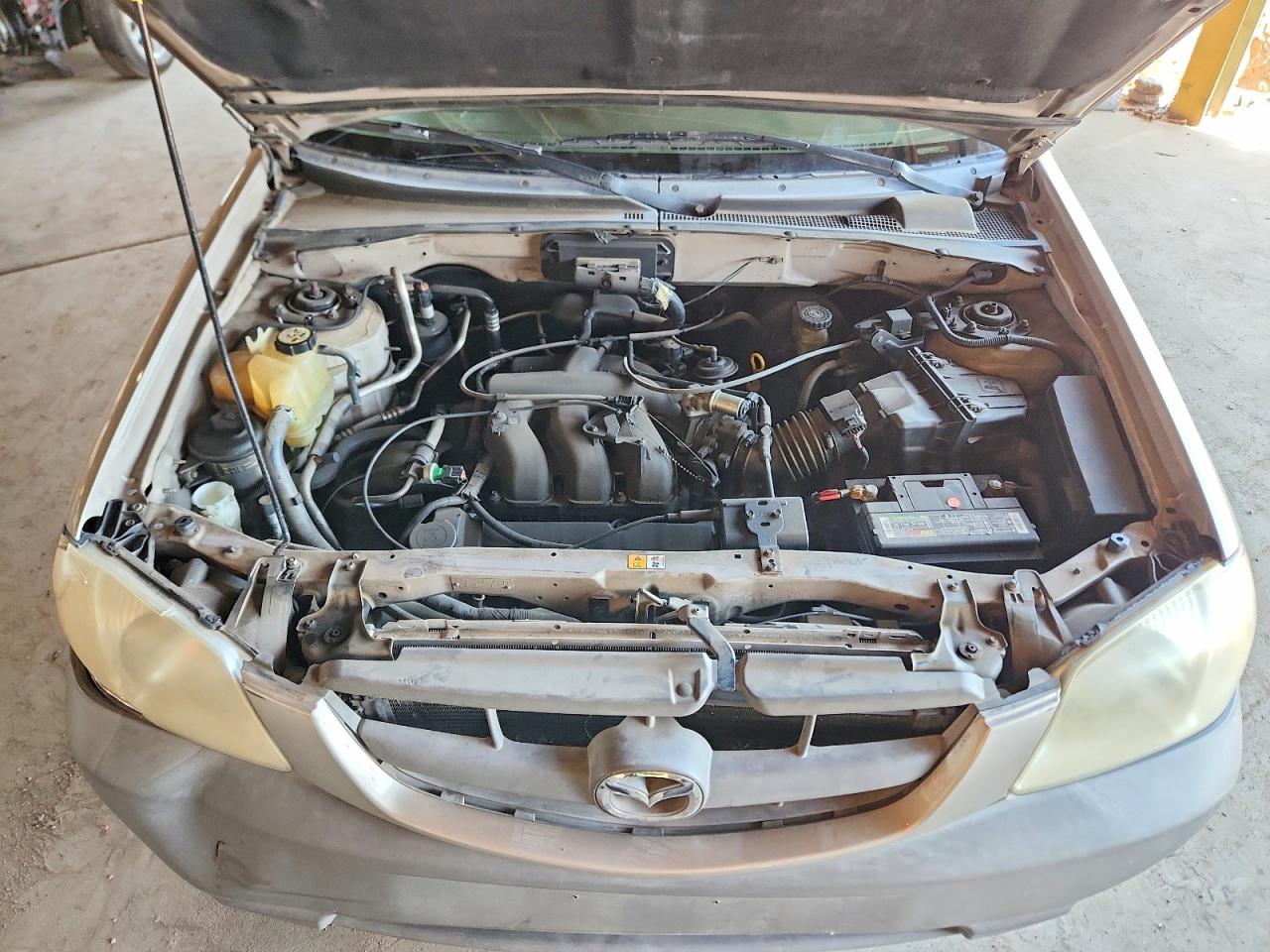 2001 Mazda Tribute VIN 4F2YU06131KM46219 photo 12
