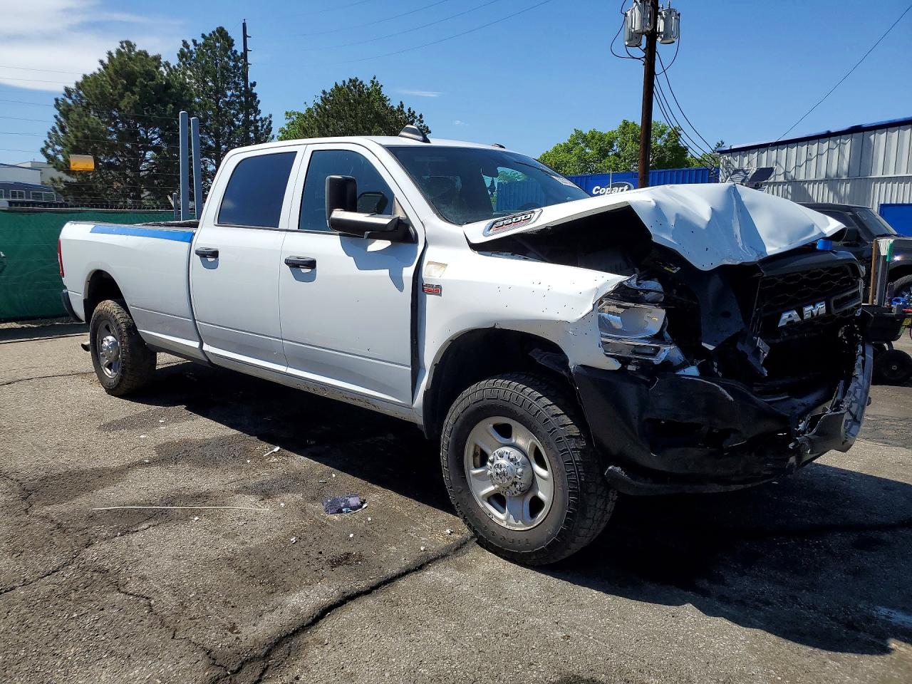 2022 Ram 3500 VIN 3C63R3GJ5NG276817 photo 4