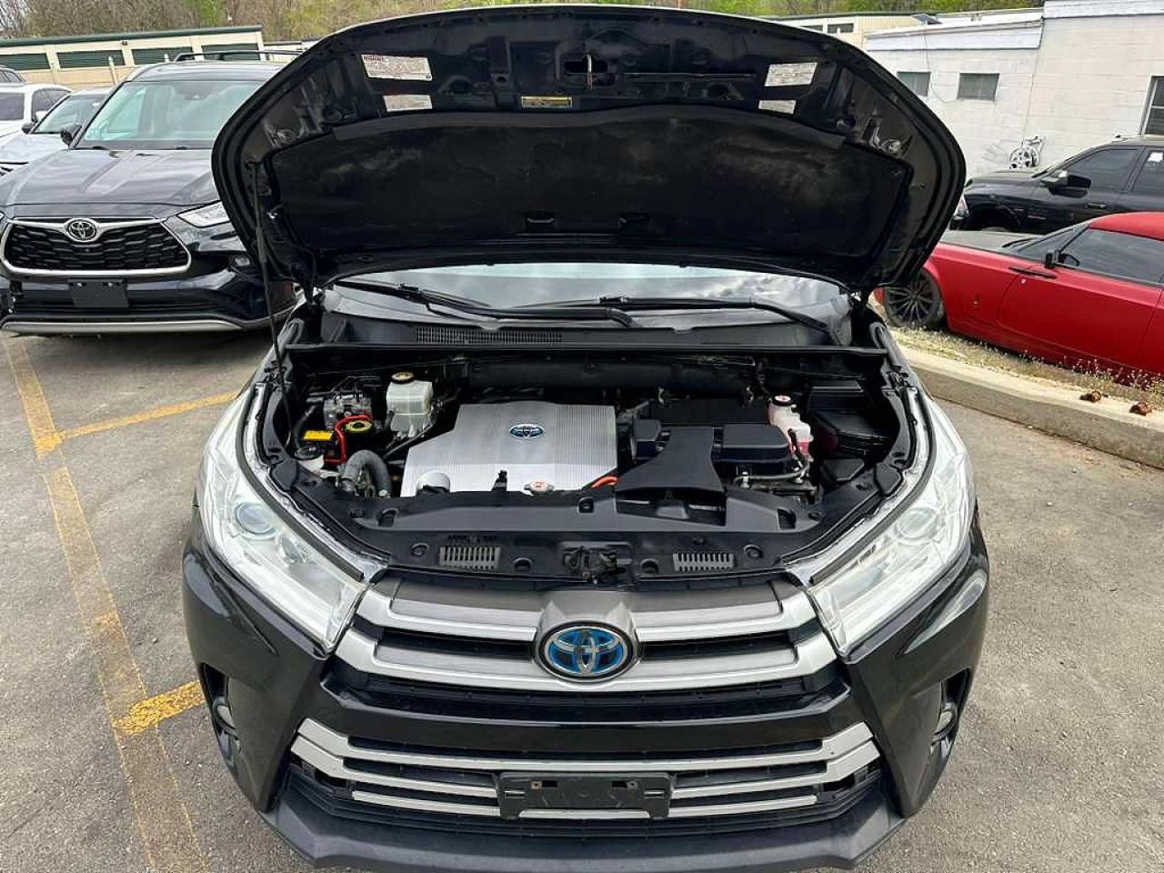 2019 TOYOTA Highlander VIN 5TDJGRFH9KS062515 photo 9
