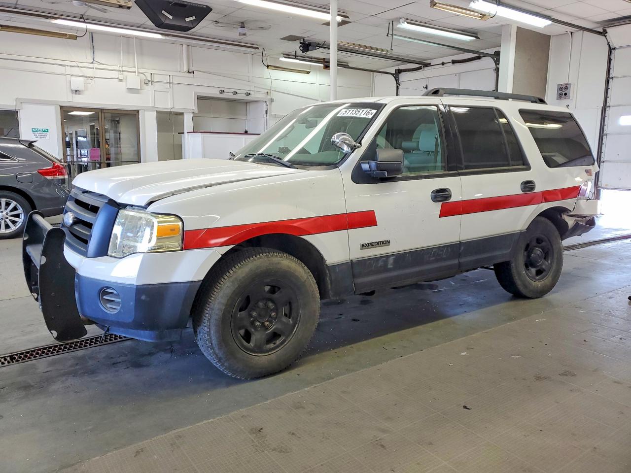 2007 FORD Expedition VIN 1FMFU16517LA65175 photo 1