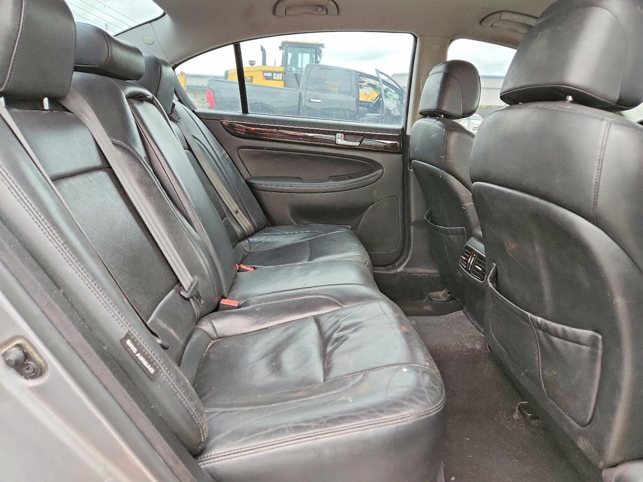 2013 Hyundai Genesis VIN KMHGC4DD4DU240835 photo 10
