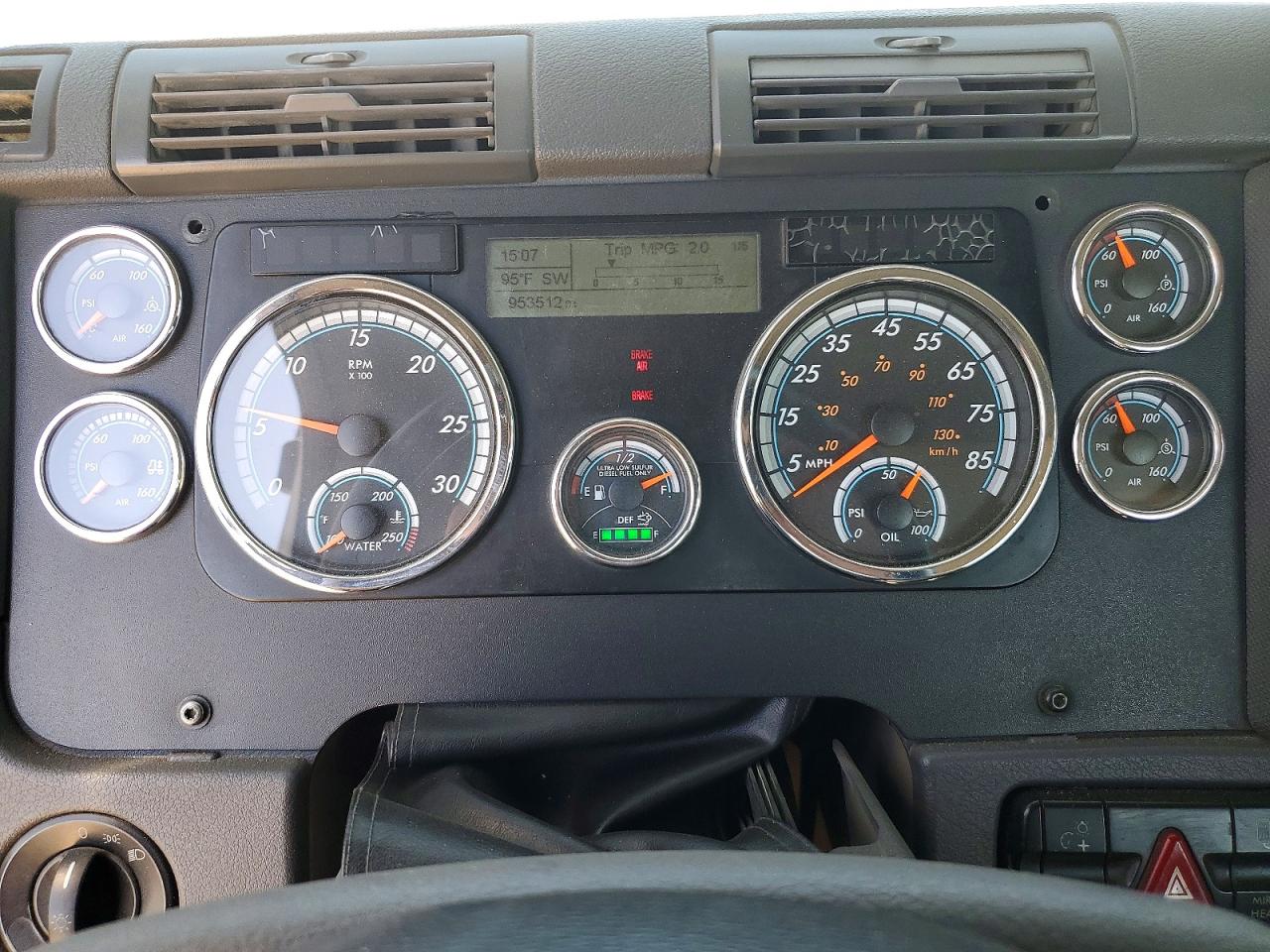 2016 FREIGHTLINER All other VIN 1FUBGEDV3GLGZ2525 photo 8