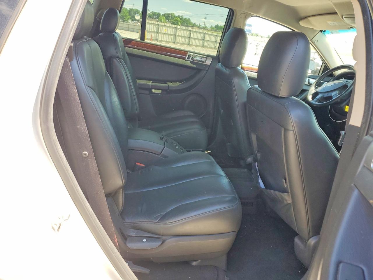 2005 CHRYSLER Pacifica VIN 2C4GM68455R274482 photo 11