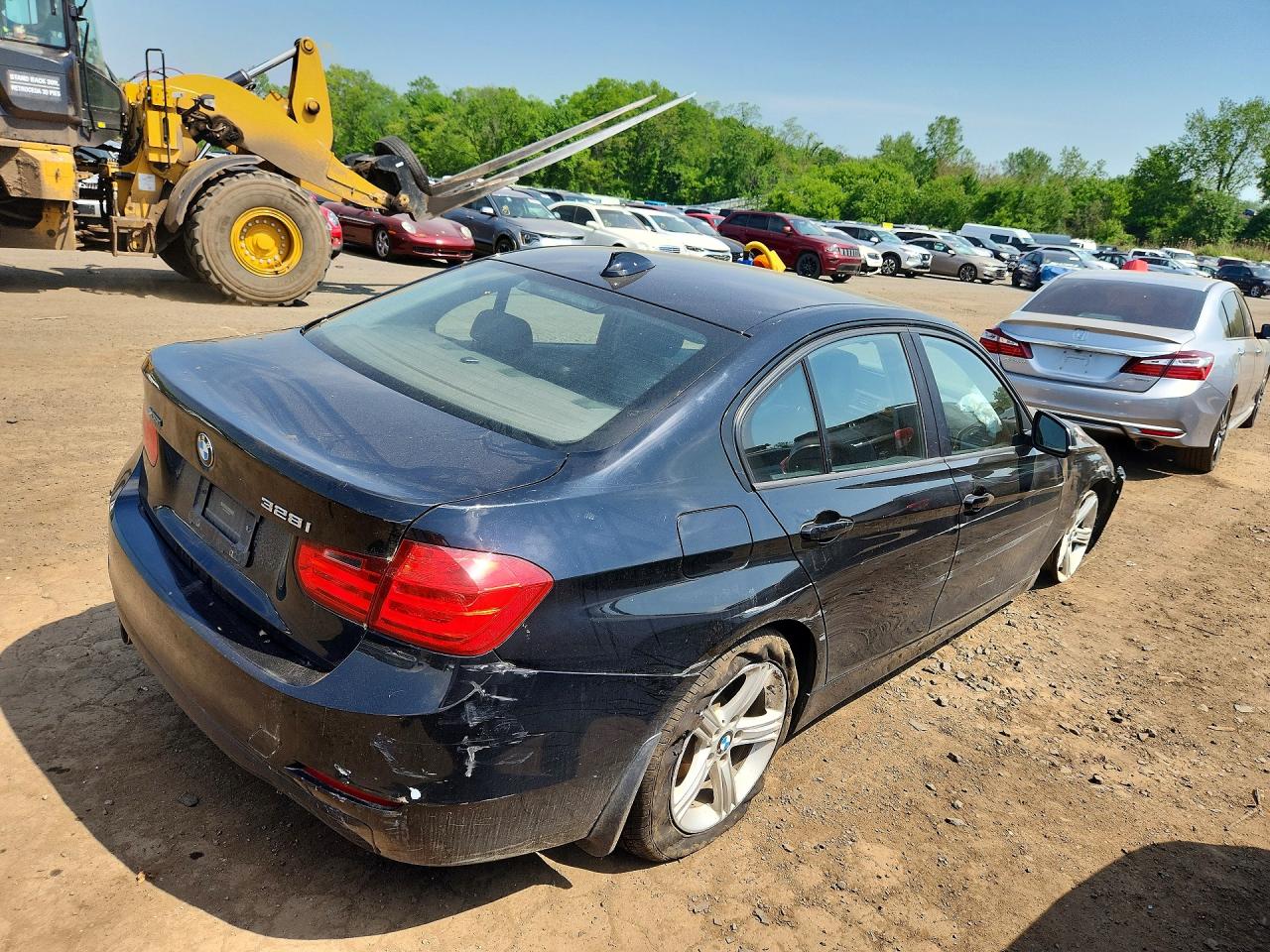 2015 BMW 3 series VIN WBA3B5C58FP654527 photo 3