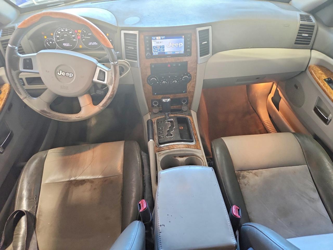 2010 JEEP Cherokee VIN 1J4PR5GK3AC123066 photo 8
