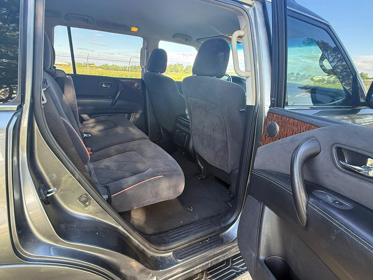 2017 Nissan Armada VIN JN8AY2NC0H9506693 photo 6
