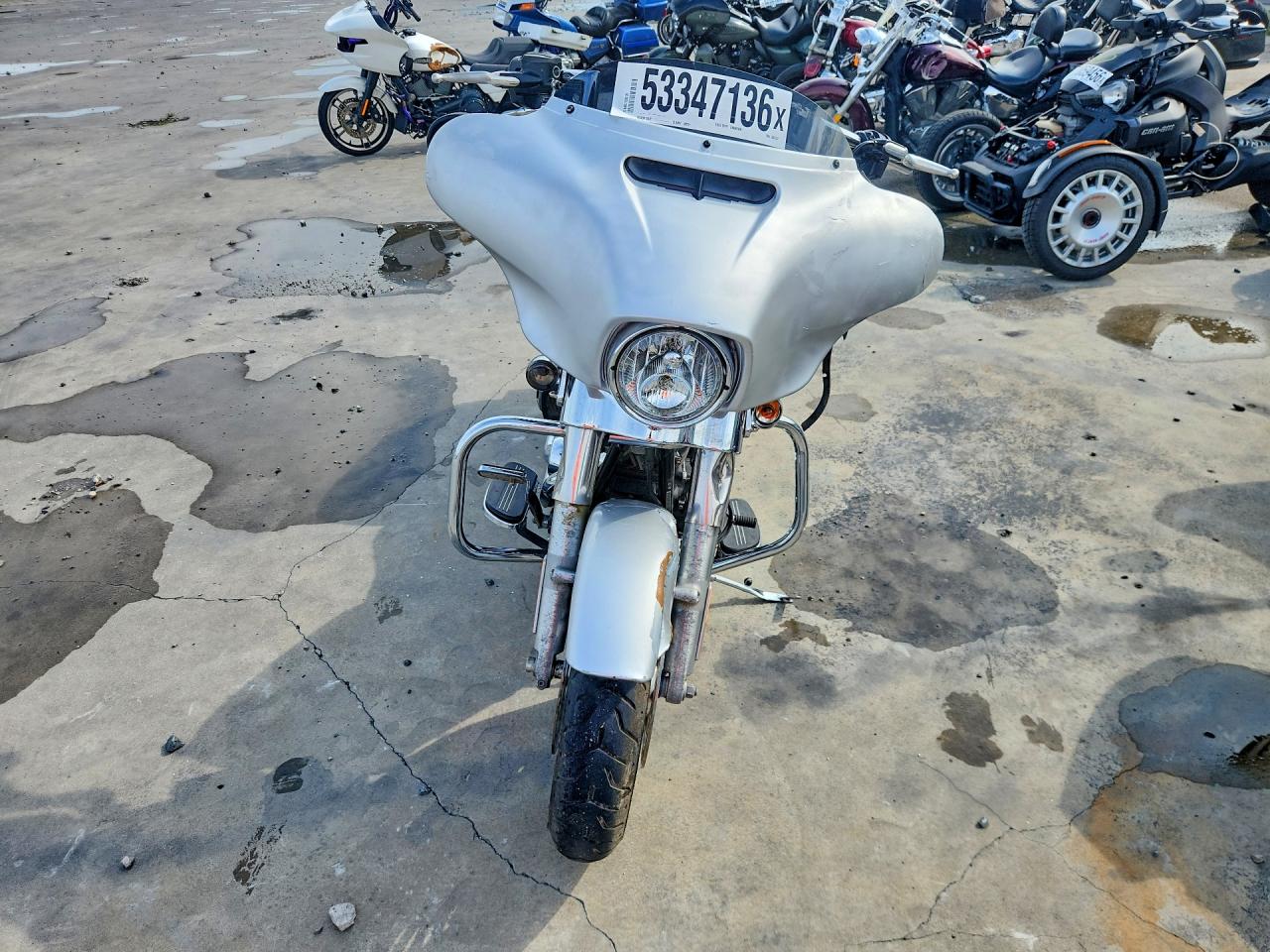2023 HARLEY Fl VIN 1HD1KBC11PB607357 photo 2