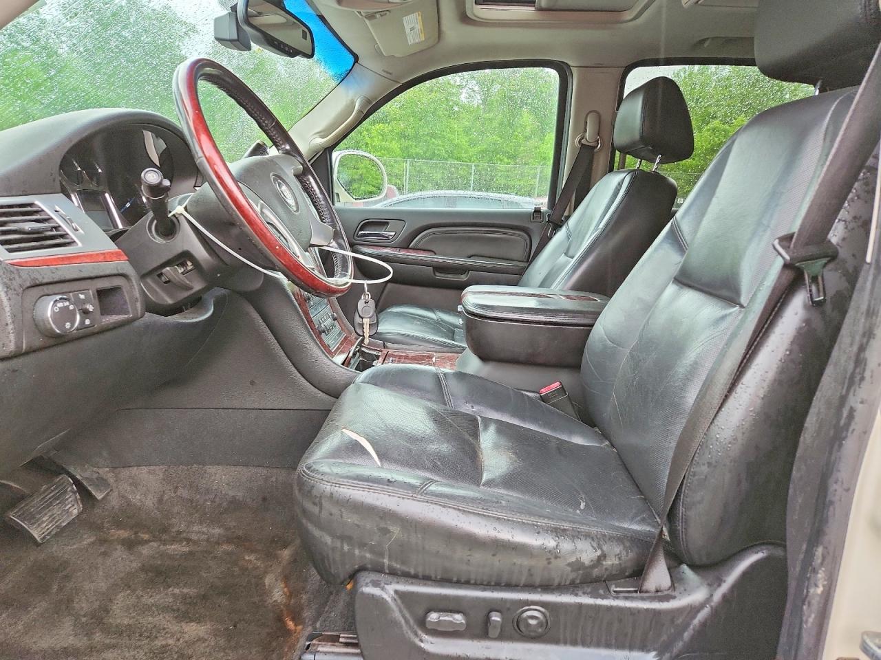 2007 Cadillac Escalade VIN 1GYFK63897R143859 photo 7