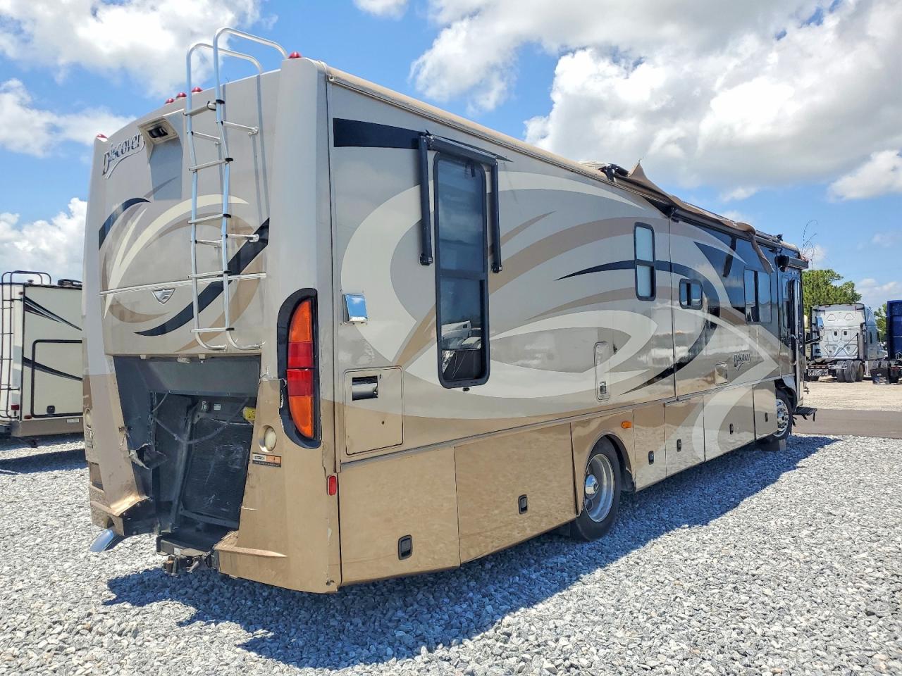 2007 FLEETWOOD All other VIN 4UZACJDC37CZ26046 photo 4