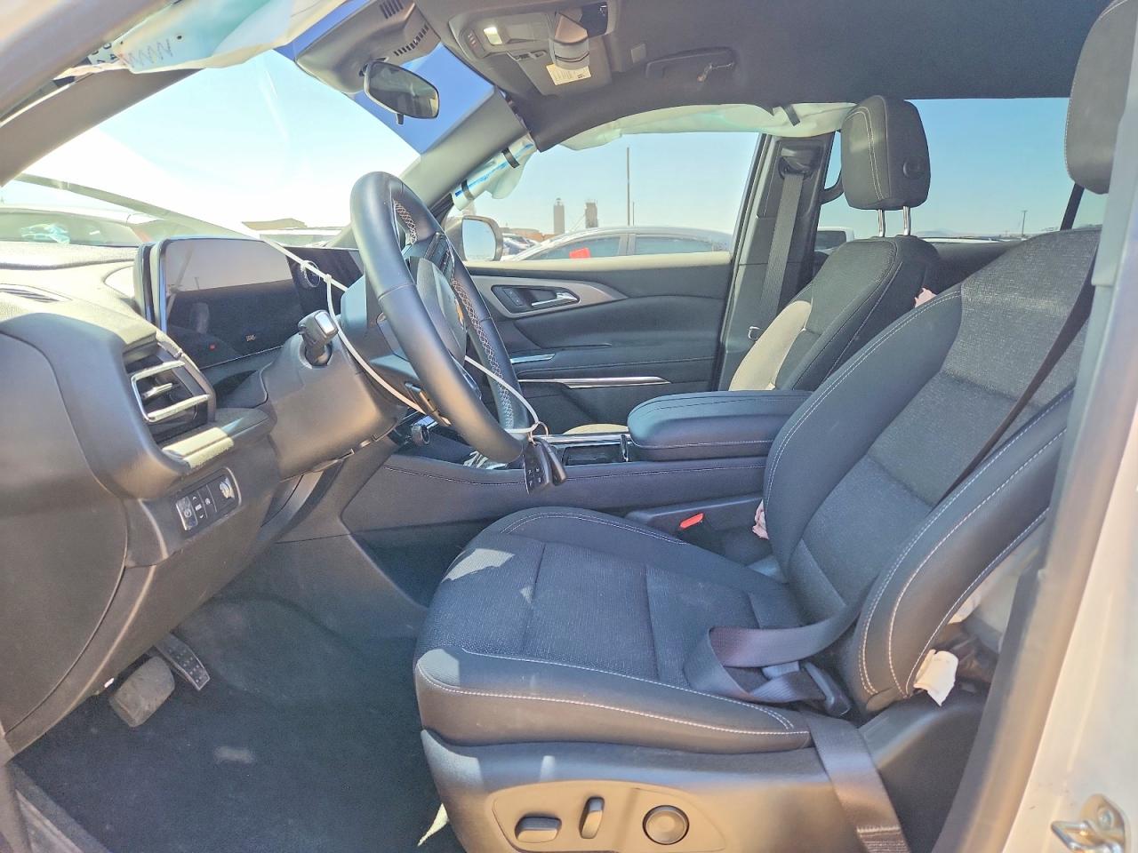 2024 Chevrolet Traverse VIN 1GNERGKS8RJ237935 photo 7