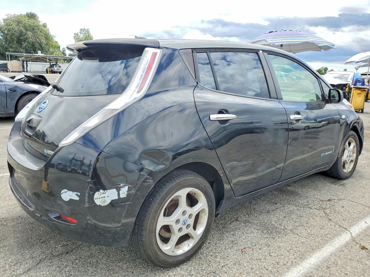 2011 Nissan Leaf VIN JN1AZ0CP5BT005041 photo 3