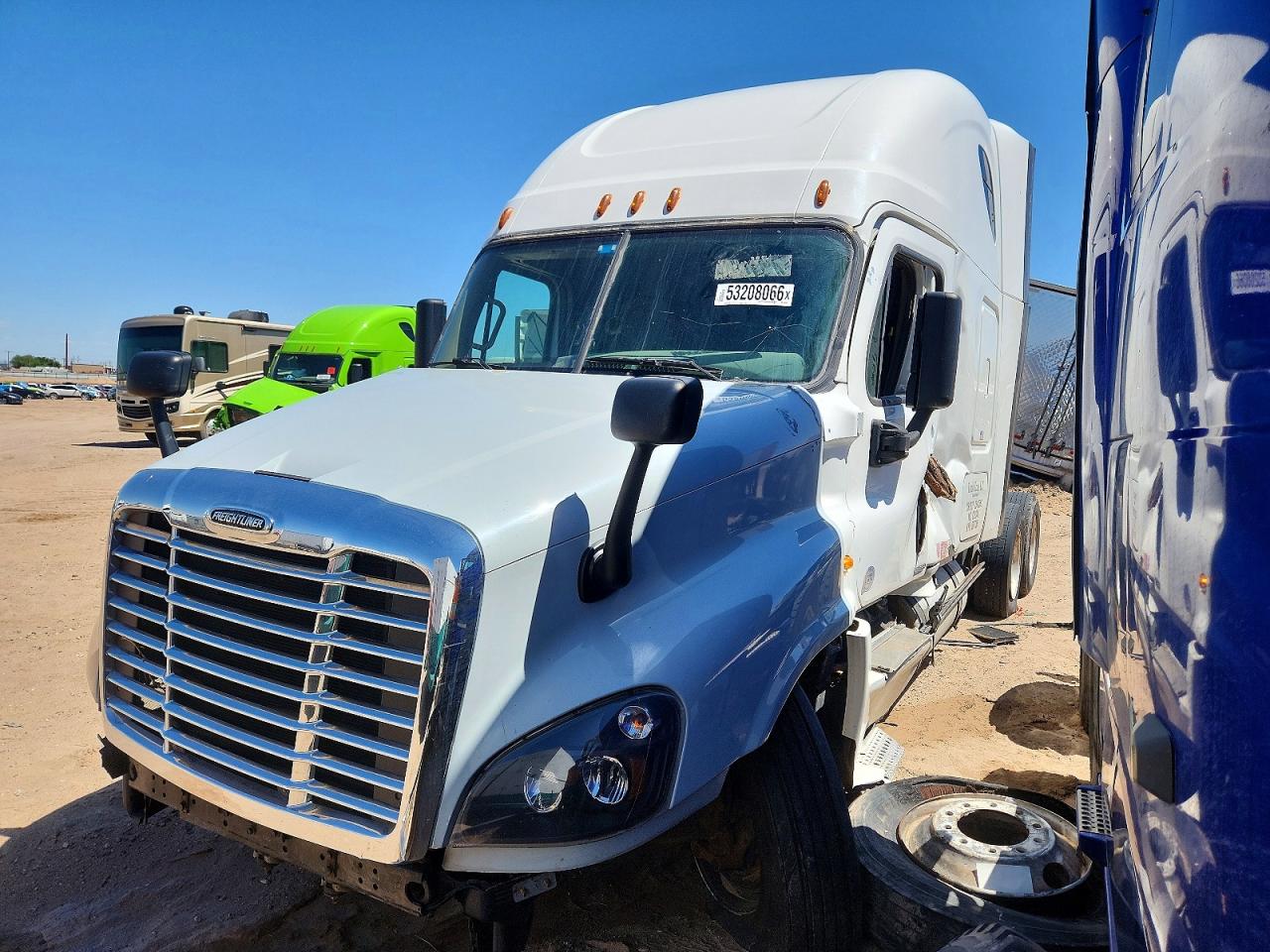 2016 FREIGLINER All other VIN 1FUJGLD51GLHB9393 photo 2
